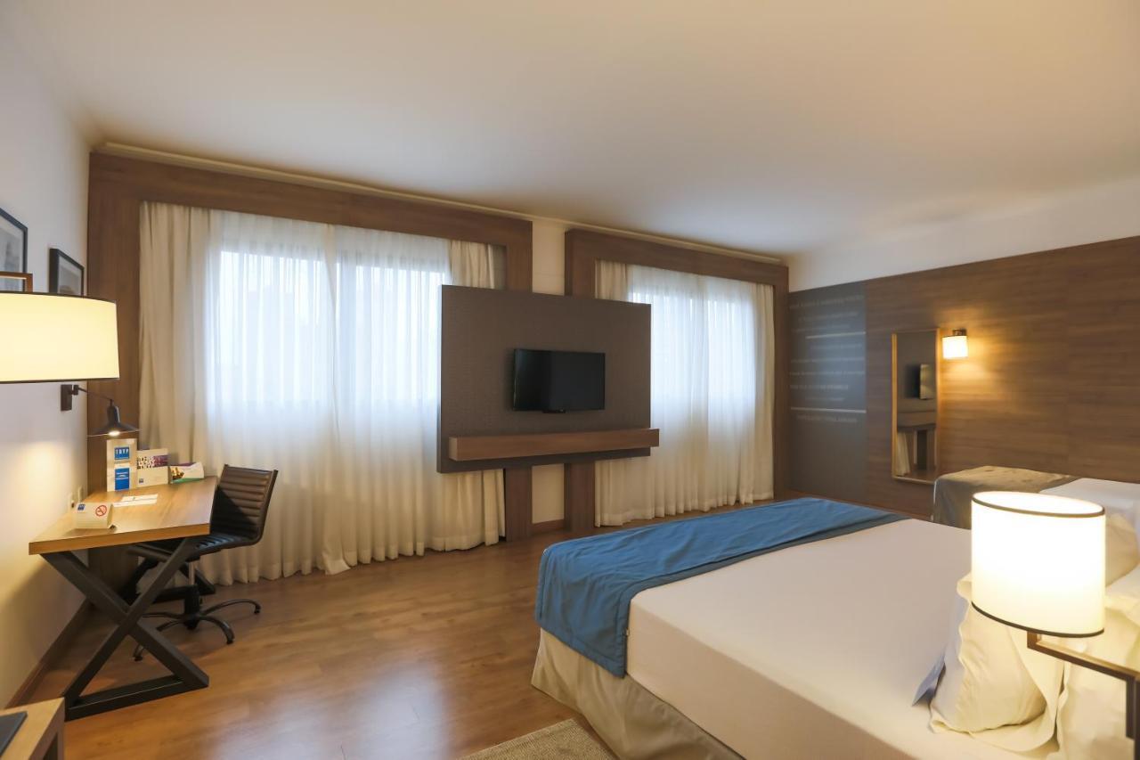 Tryp By Wyndham Ribeirao Preto Hotel Exterior photo A room at the hotel